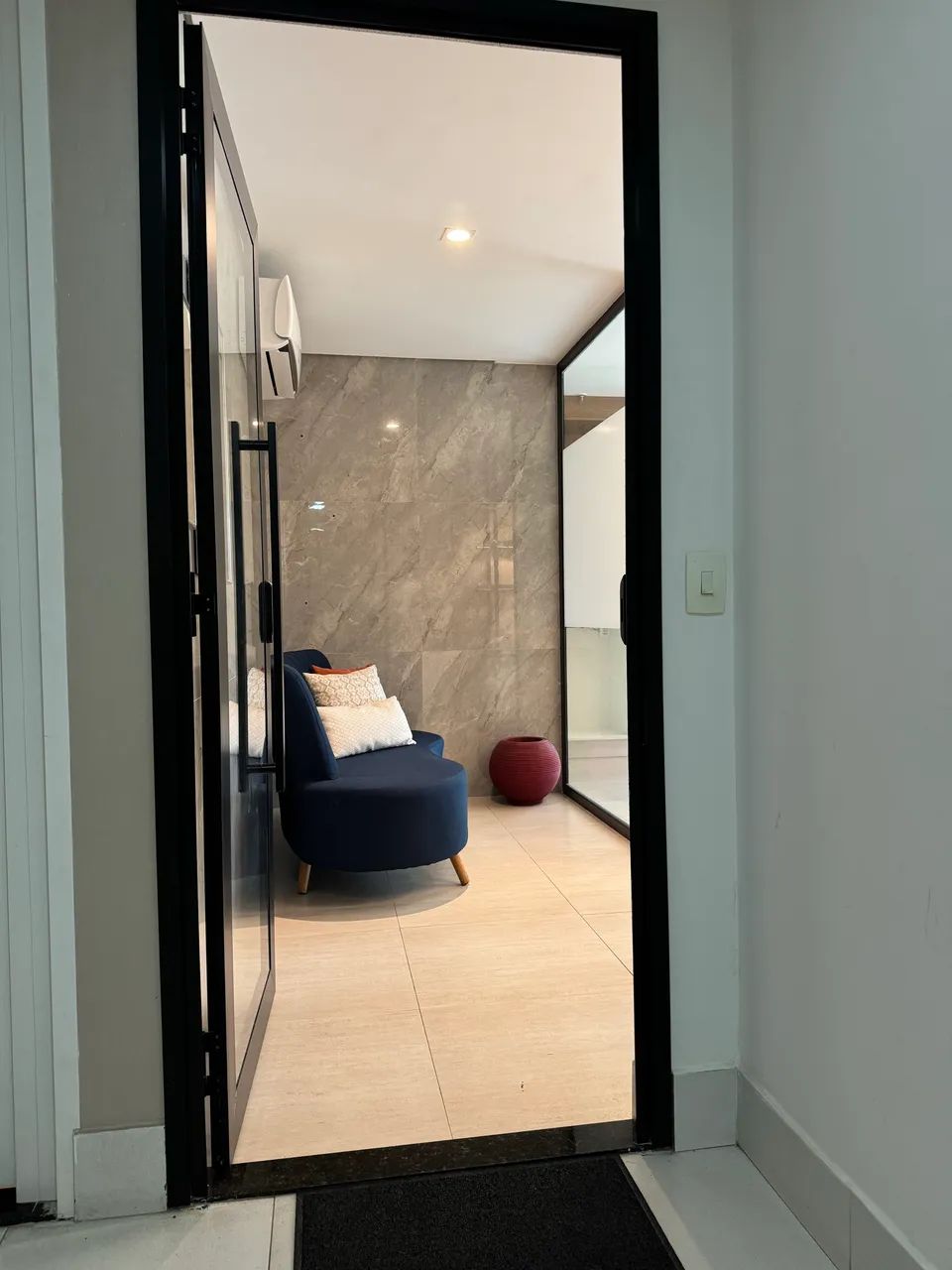 Sala Comercial Mobiliada Alto Padrão Setor Bueno  - Foto 5