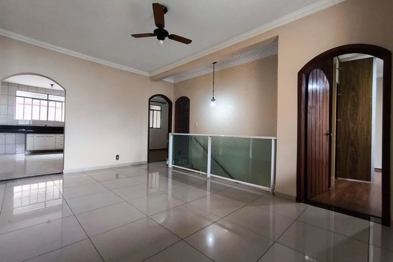 Casa à Venda - União, 3 Quartos, 360 m2 - Foto 5