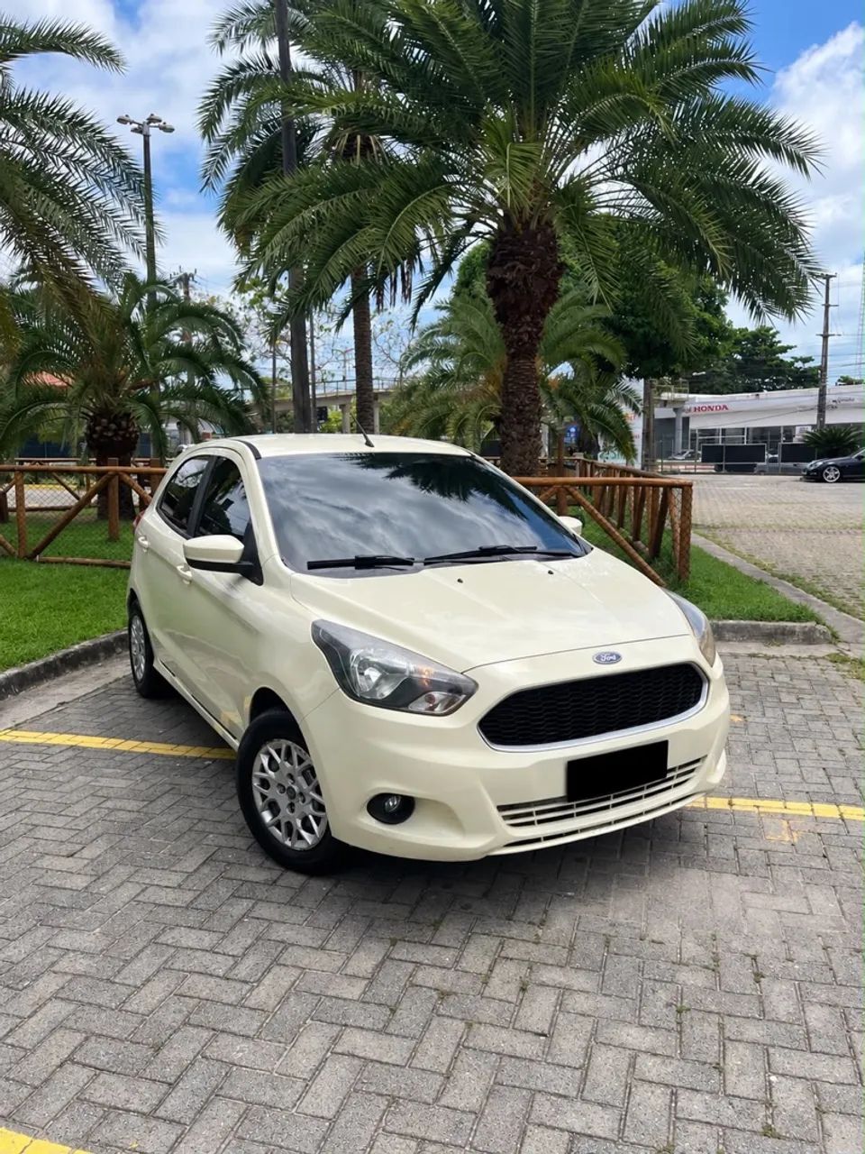 Ford Ka 1.0 SE/SE PLUS TIVCT FLEX 5P 2015