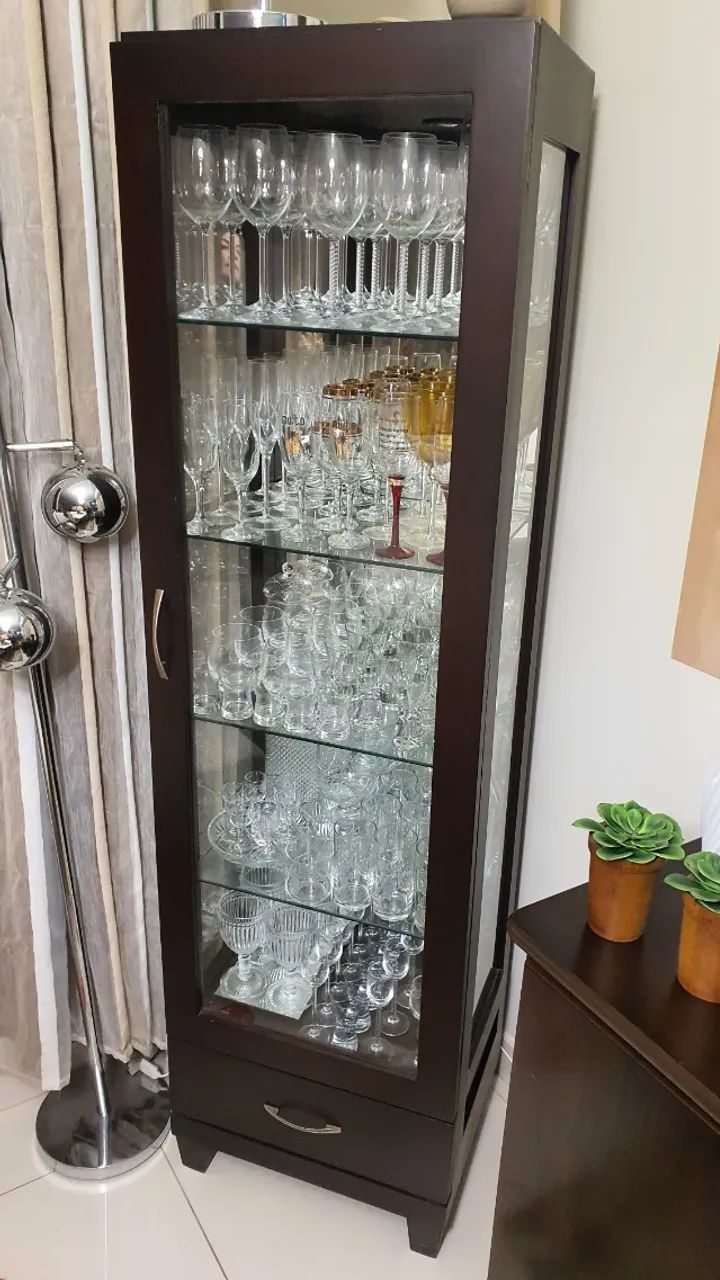 Vendo uma Cristaleira para sala - Foto 2