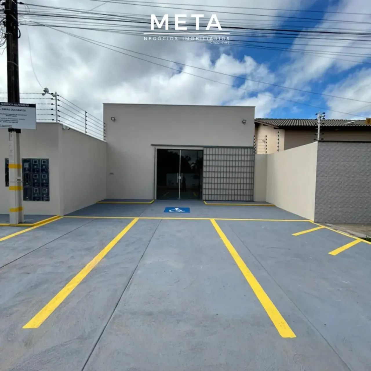 ALUGA-SE SALA COMERCIAL DE EXCELENTE PADRÃO NO BAIRRO UNIÃO