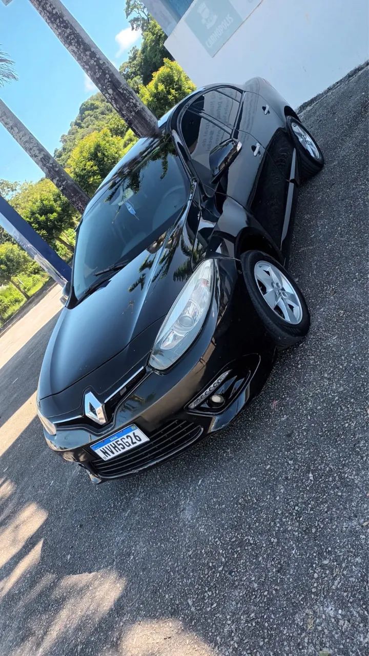 Renault Fluence Sed. Dynamique 2.0 16V Flex Aut. 2011 - Foto 2