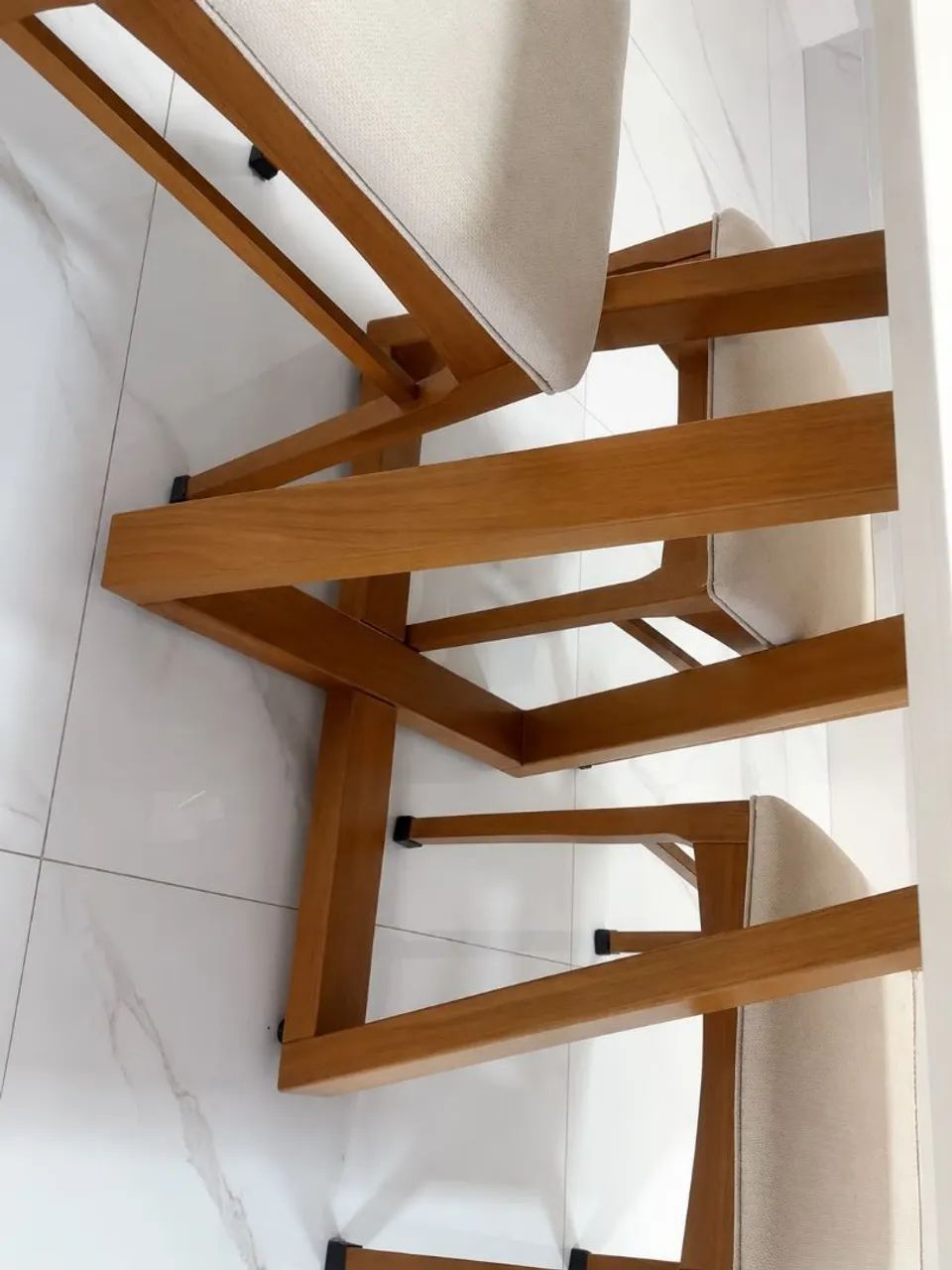 Vendo mesa e cadeiras  - Foto 2