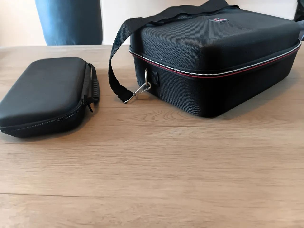 Cases, bolsas para SWITCH 2 nunca usado - Foto 2