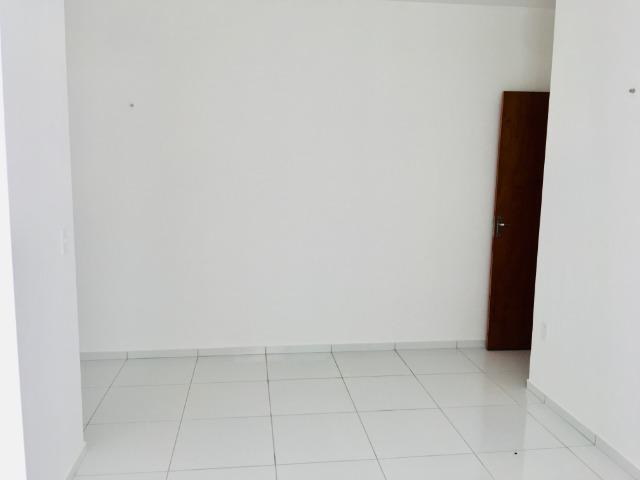 Linda casa com documentação grátis 3 quartos e 2 banheiros - Foto 9