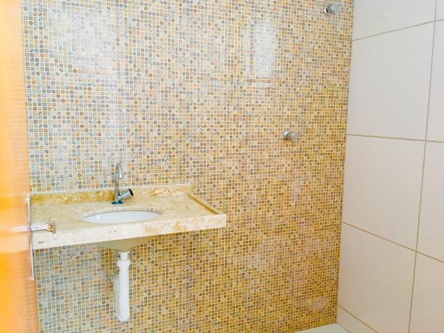 Linda casa com documentação grátis 3 quartos e 2 banheiros - Foto 16