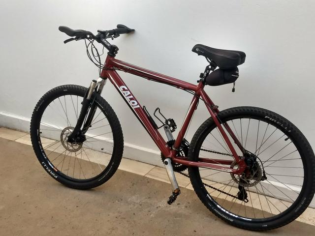Vendo bicicleta Caloi MTB aro 26 (faço troca por bicicletas MTB) - Foto 2
