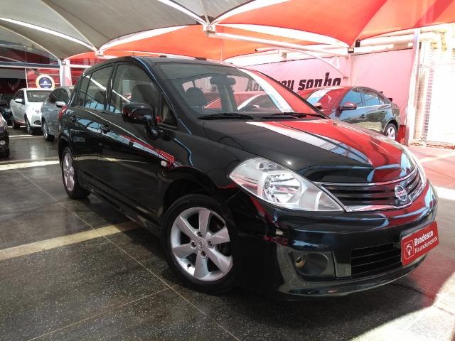 Nissan Tiida SL 1.8 2012/2013 Com Teto Solar Temos Golf Gol Palio Astra Polo Saveiro Civic - Foto 17