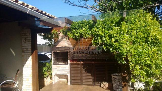 Ótima casa 3 dormitórios, 2 suítes, centro e beira mar!! - Foto 5