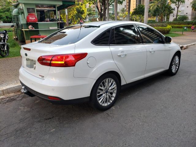Focus Sedã Fastback SE Plus AT 2016 - Foto 7