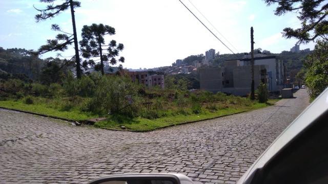 Dois terrenos juntos, de esquina, 360 m2 cada, B. Salgado Filho