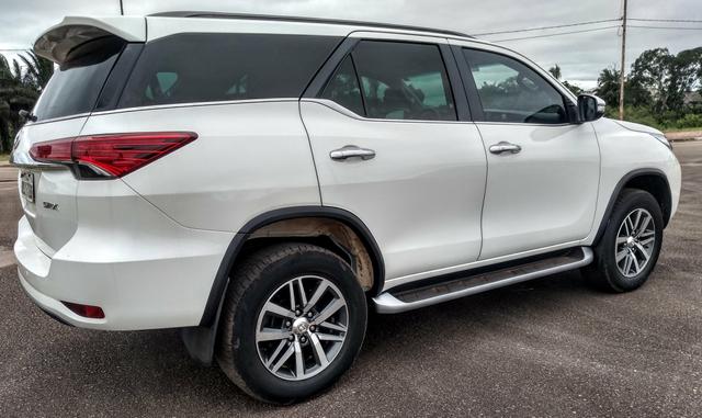 HILUX SW4 SRX 4x4 2.8 TDI DIESEL AT 7LG 15-16 - Foto 10