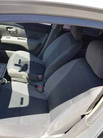 Nissan Livina 1.8 Flex Automático Completo 2010 - Foto 6