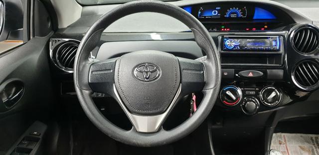 Toyota Etios HB X 2017/2018 - Foto 14