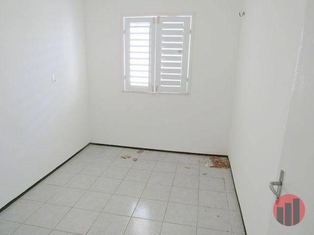 Casa para alugar, 70 m² por R$ 670,00 - Castelão - Fortaleza/CE - Foto 8
