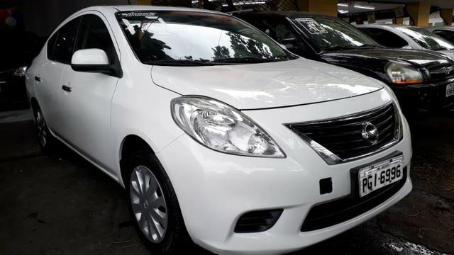 Nissan versa 2013 - Foto 2