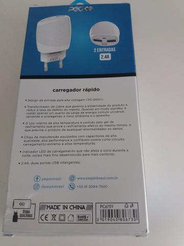 Carregador rápido com duas entradas usb novo na embalagem - Foto 2