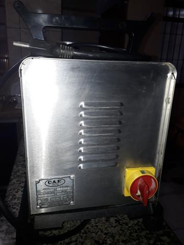 Moedor marca CAF Modelo 22 inox com sistema de segurança NR12 zerado - Foto 4
