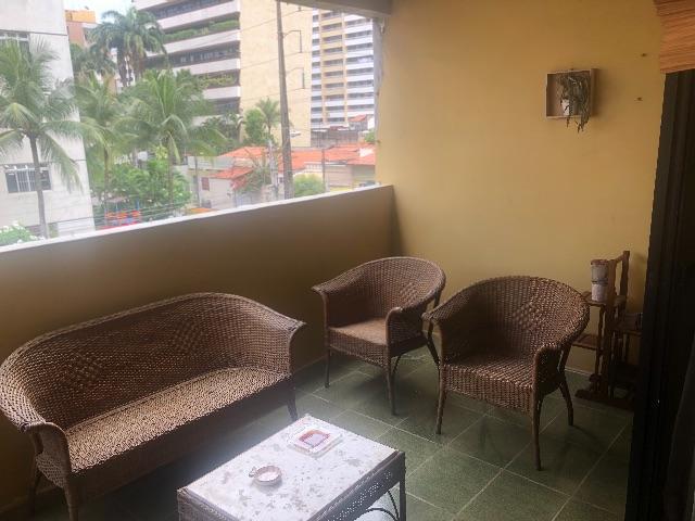 Amplo apt com três suítes , lavabo, 2 vagas - Foto 3
