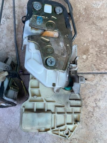 Fechadura porta honda civic 2001/2006 original cada 100 reais - Foto 4