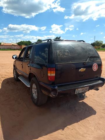 Vendo Blazer S10 Dlx, cor azul, Ano 97/98 turbo diesel 4x2 - Foto 10