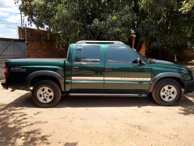 Vende-se caminhonete S10 - Foto 2