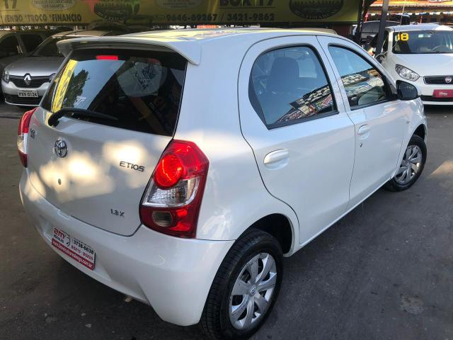 Etios h 2017 completo entrada +parcelas fixas de 744,90 - Foto 3