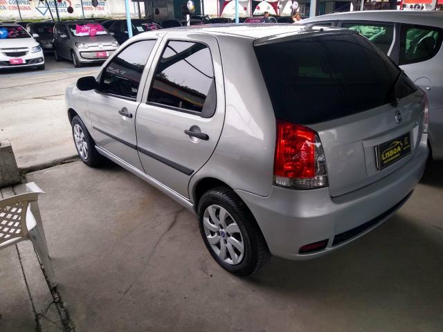 Palio completo com 4 pneus semi novos, oportunidade