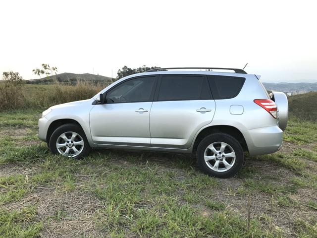 Toyota RAV4 ótimo estado - Foto 4