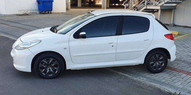Peugeot 207 XR 1.4 2012 - Foto 7