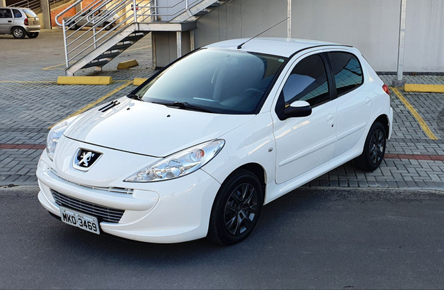 Peugeot 207 XR 1.4 2012