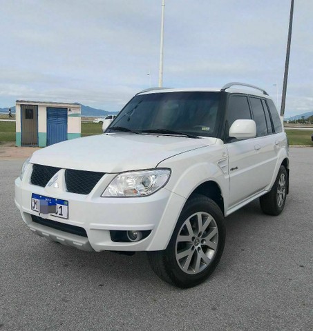 PAJERO TR4 2013 4X4 AUTOMÁTICO