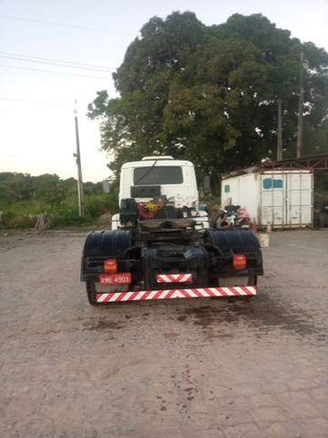 VW 18-310 2005 TITAN