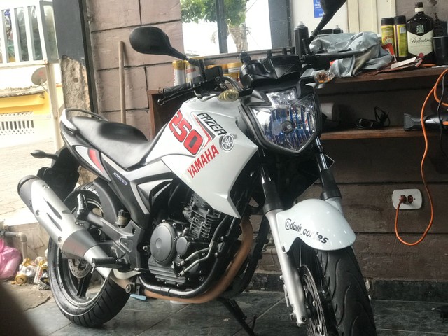 YAMAHA FAZER 250