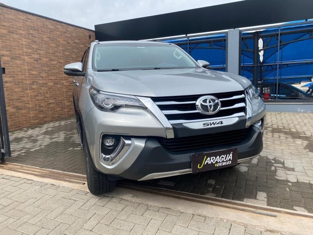 TOYOTA HILUX SW4 2018 2.8 SRX 4X4 16V TURBO INTERCOOLER DIESEL 4P AUTOMÁTICO