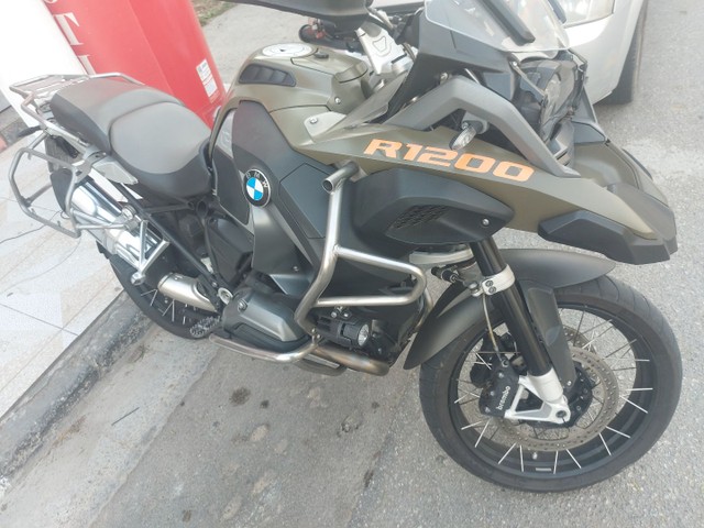 BMW 1200 ADVENTURE TOP DE LINHA VERDE MILITAR