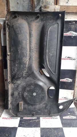 Forro de porta Dianteiro Direito Celta  - Foto 2