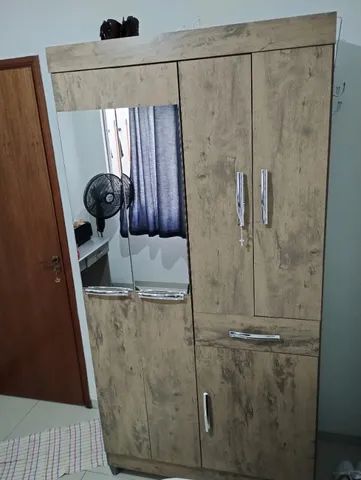 Guarda roupa de solteiro
