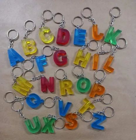 100 chaveiros letras iniciais a sua escolha gel atacado revenda lote - Foto 2