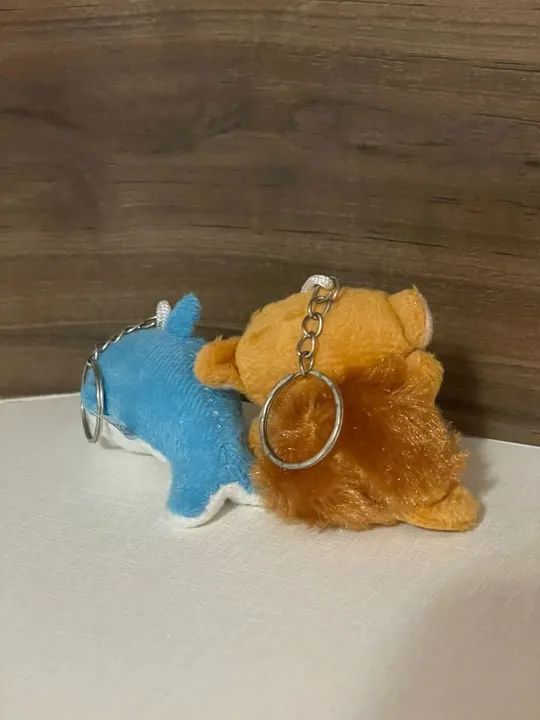 Macaco e Golfinho de pelúcia / chaveiro - Foto 2
