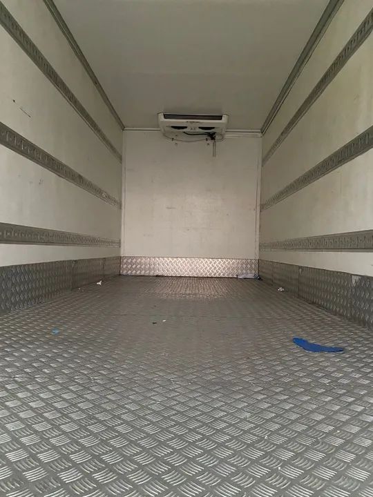 Baú Refrigerado Facchini 6 Metros Ano 2022 - Foto 7