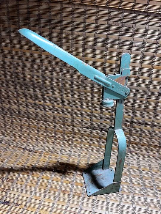 Antiga ferramenta manual de tampar garrafas  - Foto 2