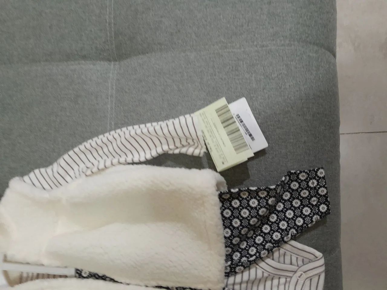 Conjunto longo moletom bebê 3 peças com capuz - Foto 3