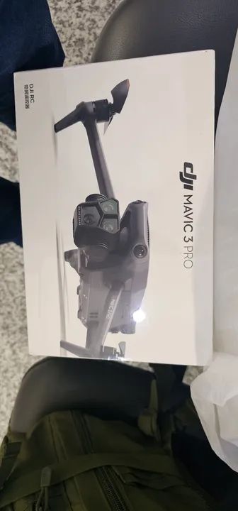 Dji mavic 3 pro zero + controle com tela 