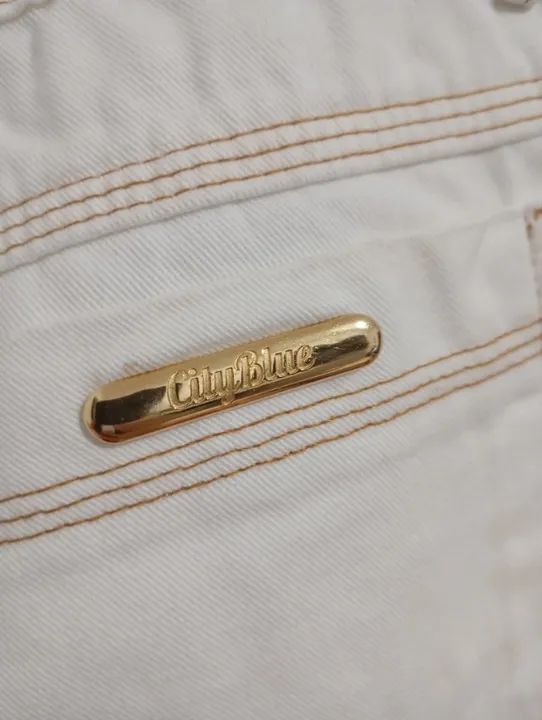  shortinho jeans branco da city blue   - Foto 4