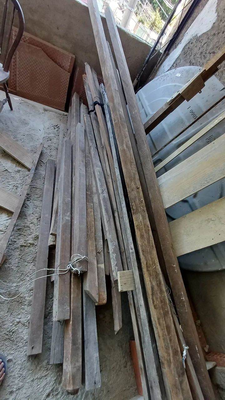 Madeira massaranduba. 350,00 leva tudo. - Foto 4