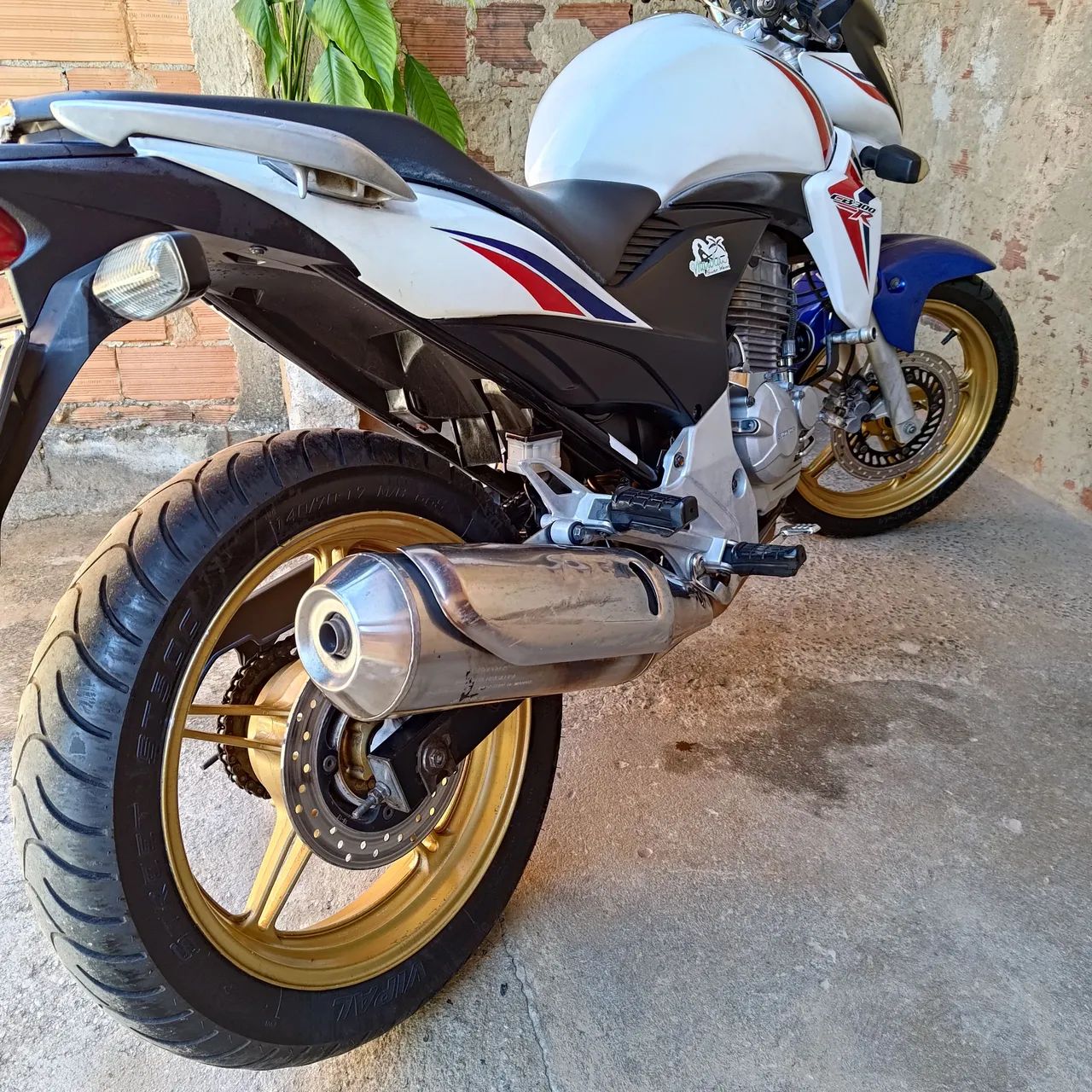 Moto CB300R 2015 capitão América  - Foto 3