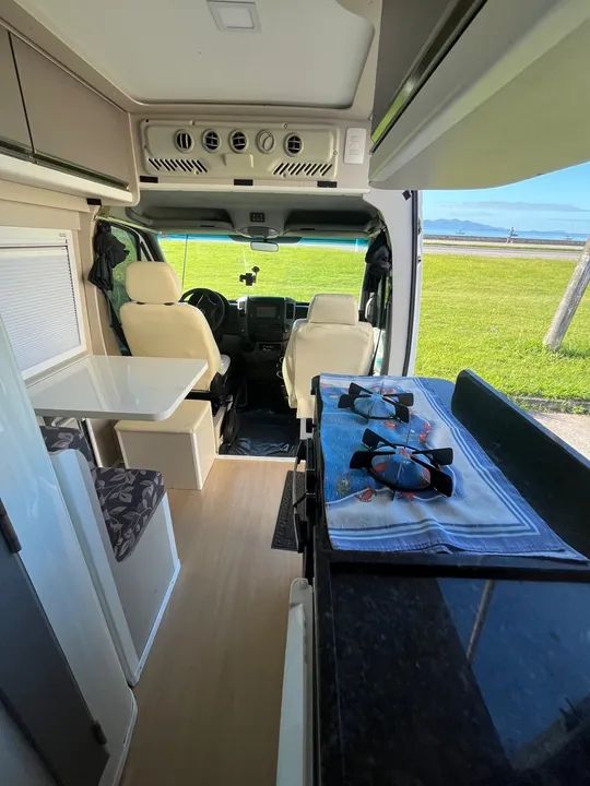 Vendo Motorhome Mercedes sprint 2013 casa montada 2024 - Foto 3