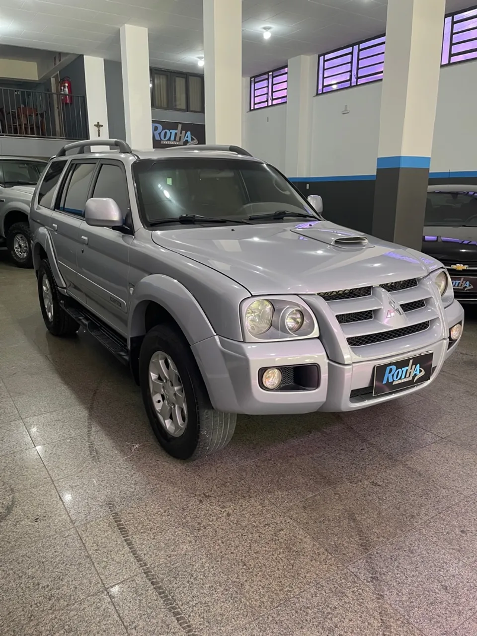 Pajero Sport automática