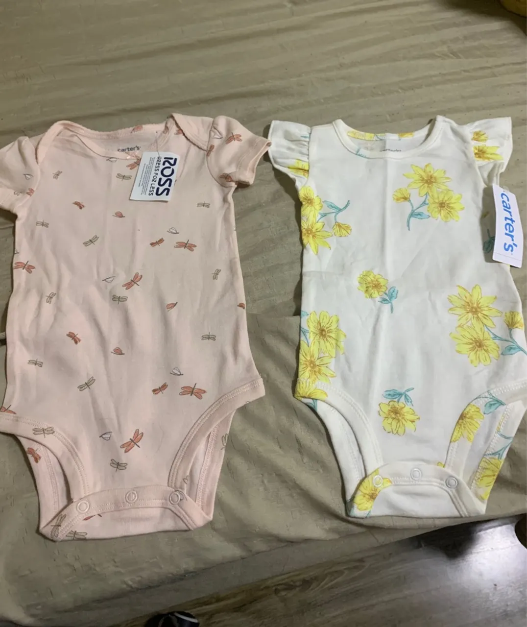 2 Bodys Bebê - Carters - com etiqueta